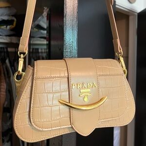 Faux Prada purse/clutch